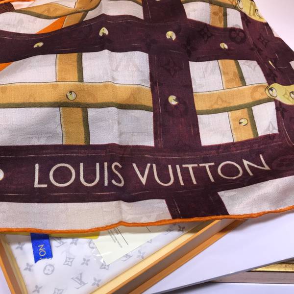 Louis Vuitton Scarf LVC00483